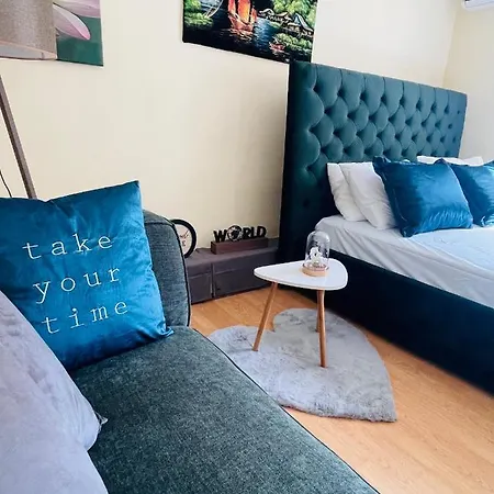 New Baazar Escape Apartment