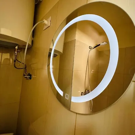 New Baazar Escape ティラナ