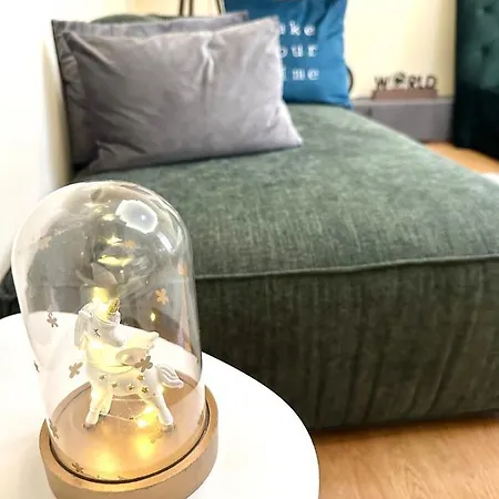 New Baazar Escape アパート ティラナ