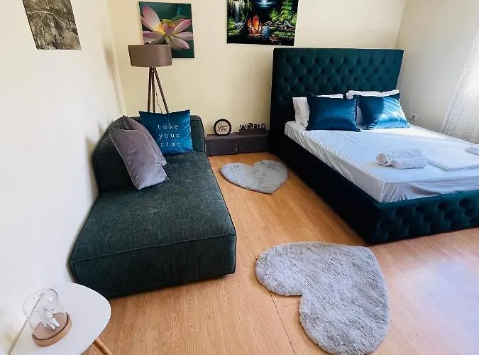 New Baazar Escape * Tirana